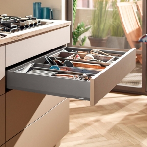 Blum Merivobox / Sahtlisüsteem / Kõrgus M (91mm)