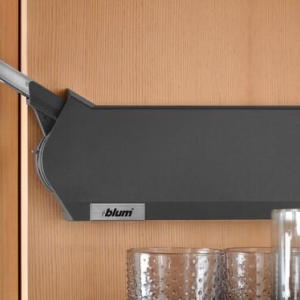 Aventos HF 2700-13500, 600-910mm uksele TUMEHALL Aluraam