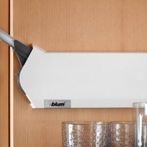 Aventos HF 2700-13500, 840-1200mm uksele VALGE Aluraam